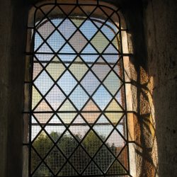 - Atelier de la Licorne à Ardin - Vitraux d'art Magali Bauchy, Meilleur Ouvrier de France - Création et restauration de vitraux d'art